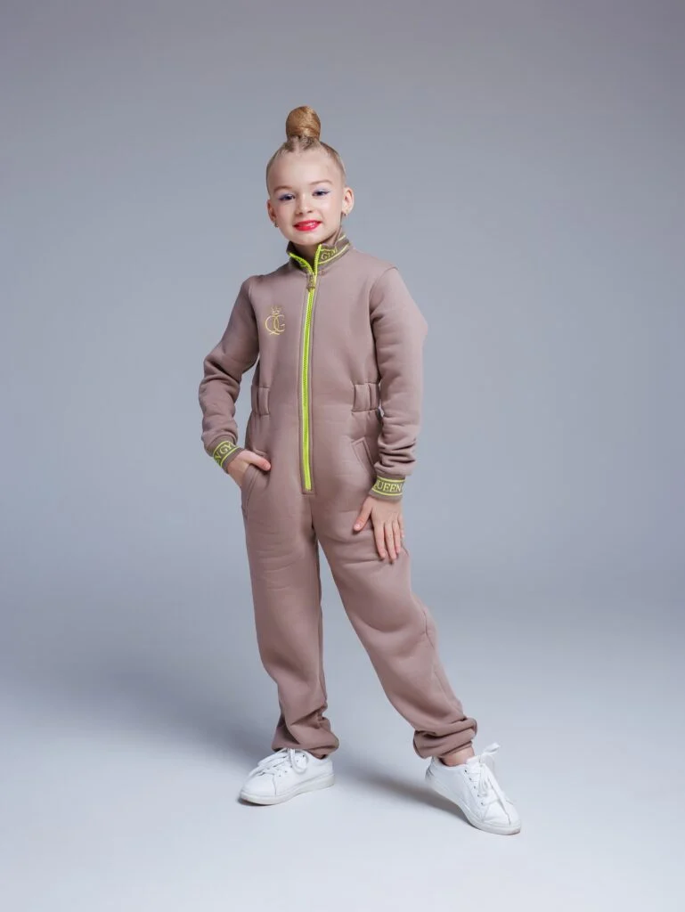 连衣裤很热